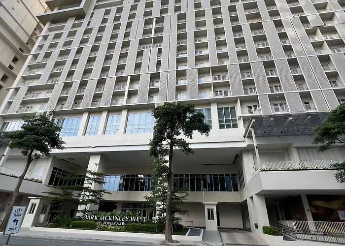 A1 In Mckinley Apartment Manila